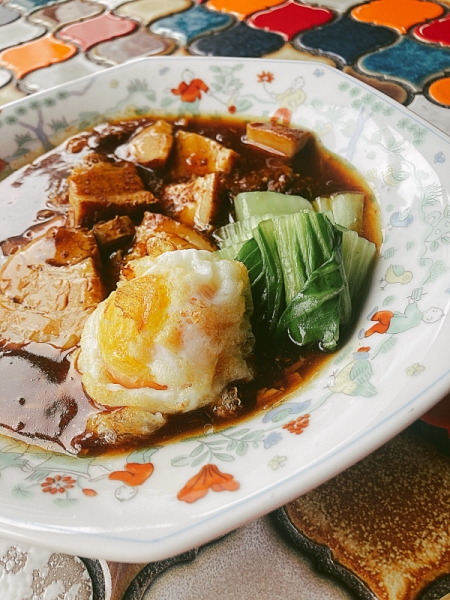 ルーローハン(台湾風豚煮込みご飯)